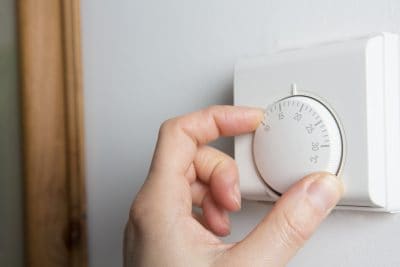 4 Energy-Saving Myths and what Tenants Should Do Instead